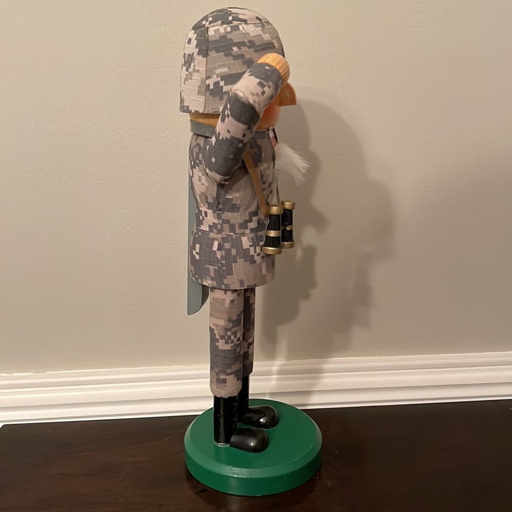 Soldier nutcracker - Picture 2 of 8